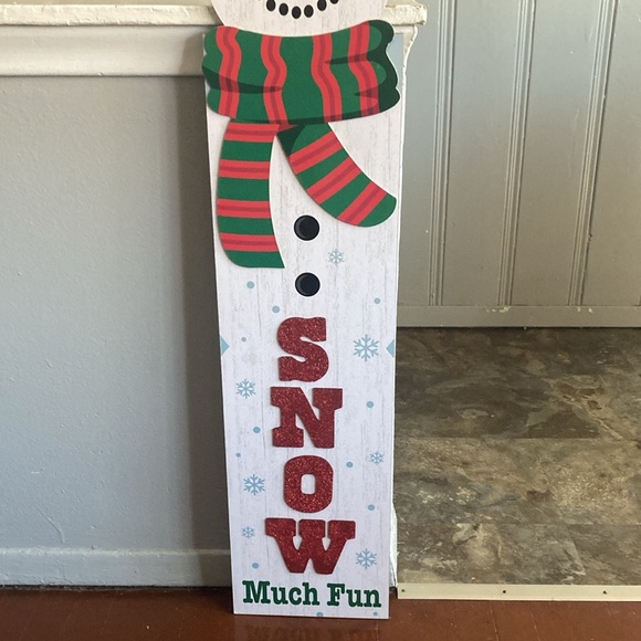 NWT- 48” Glittered LET IT SNOW Snowman Wooden Leaner or Hanger Decoration Sign - Picture 10 of 17